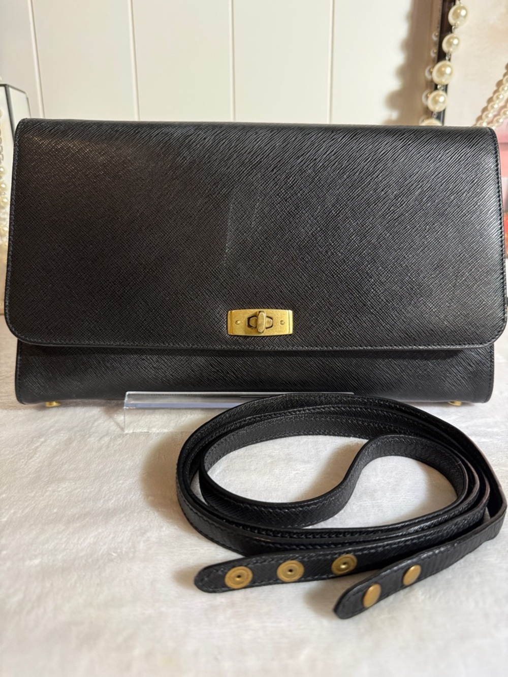 Vintage Coach Black Leather Turnlock Clutch/Crossbody Bag B9E-7000 Italy